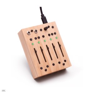 画像1: Critter & Guitari  5 Moons