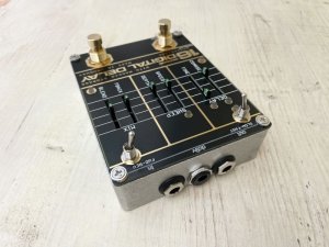 画像4: Maneco Labs SIXTEEN SECONDS DELAY VINTAGE COMPACT pedal GOLD FOOT SWITCH version　