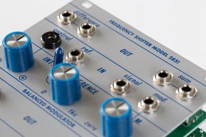 画像2: Buchla & Tiptop Audio Frequency Shifter 285t